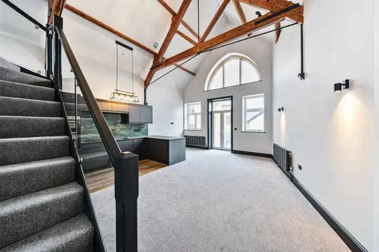 Stunning Refurbished Home with Vaulted Ceilings and Mezzanine Bedroom