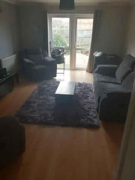 House For Rent in London, England