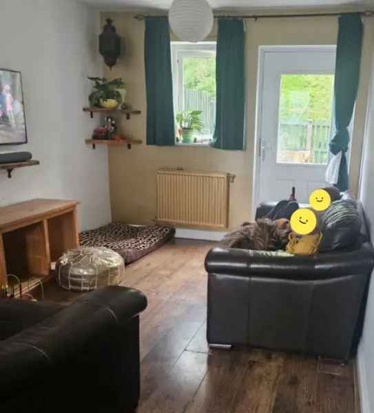 2 Bedroom Mid Terrace House Near Coleford