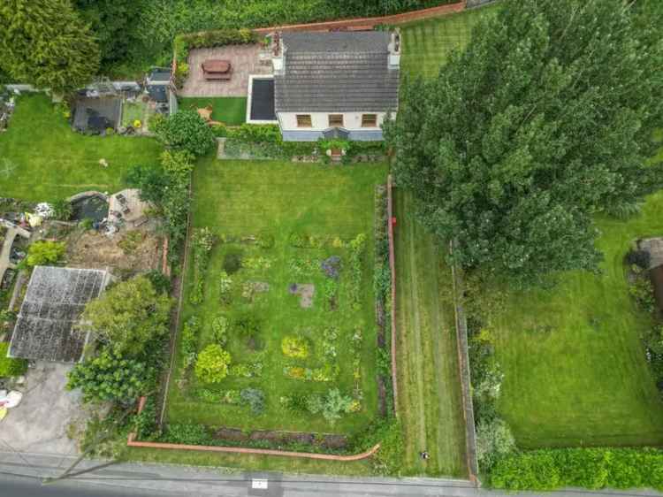 4 Bedroom Detached House with 1.5 Acres Crofton West Yorkshire