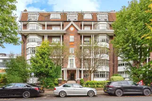 Flat for sale in Eton Avenue, London NW3