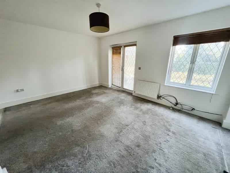4 Bedroom Townhouse for Sale No Upward Chain Bolton
