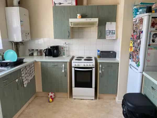 Large Two Bed Flat with Balcony and Private Garden