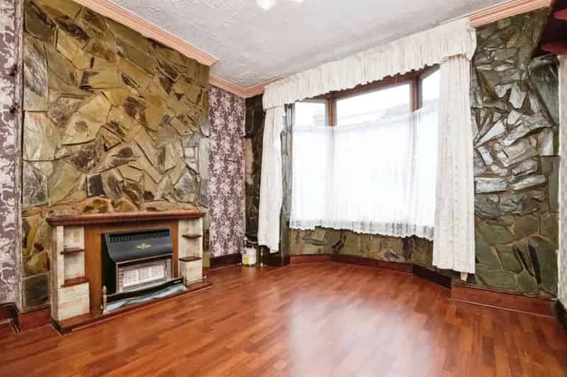 Victorian Family Home Near Amenities