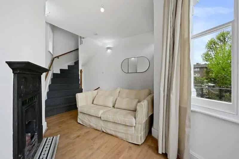 2 Bed House for Sale Near Battersea Park