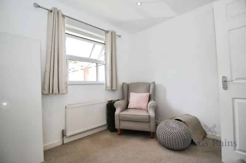 2 Bedroom Apartment for Sale in Liverpool L18