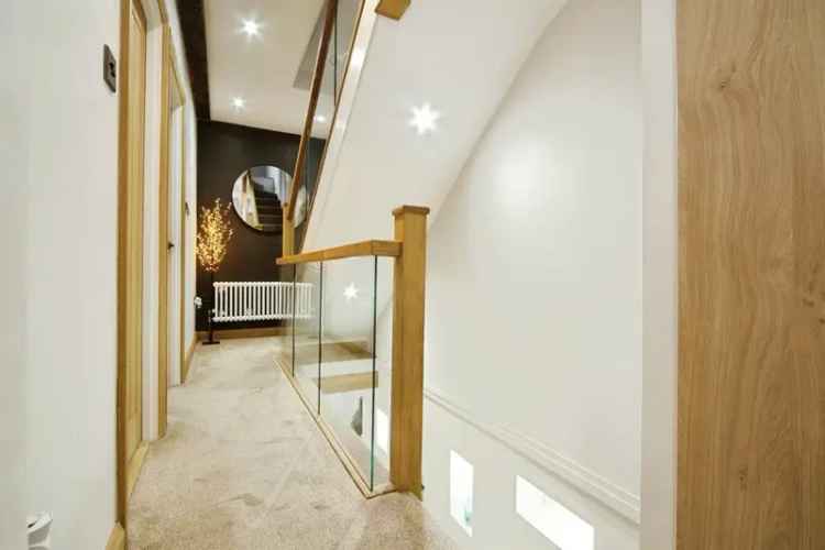 2 Bed End Terrace House Woodhall Hills Calverley