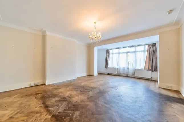 Semi Detached House Brondesbury Park NW2 Renovation Project