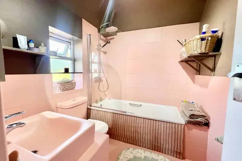 3 Bedroom Semi Detached House For Sale Cheshire