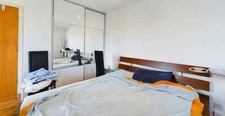 1 Bedroom Flat for Sale in Isle of Dogs