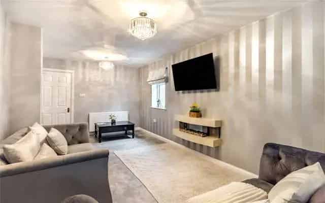 5 Bedroom Detached House with Annexe Potential