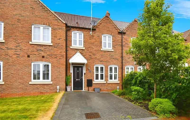 3 Bedroom Terraced House for Sale Kingswood