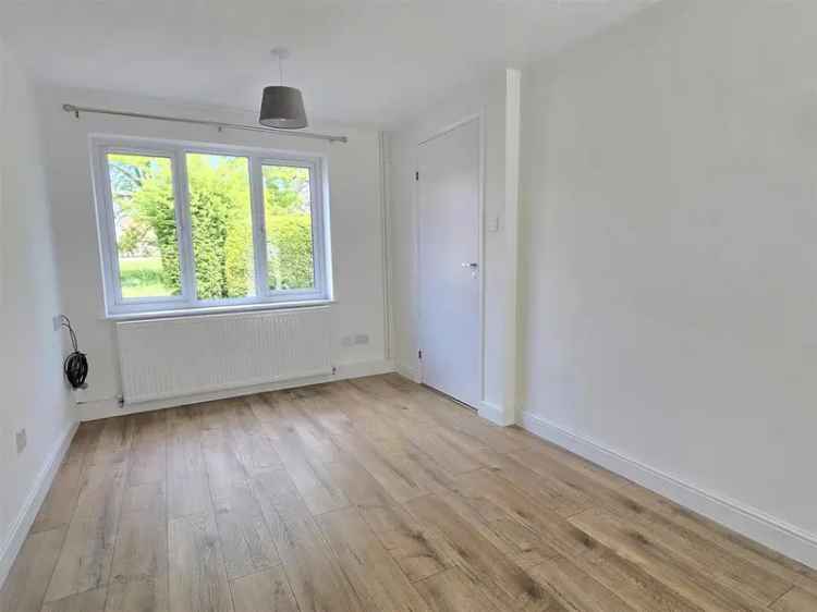 2 Bedroom Semi-Detached House for Sale Chain Free