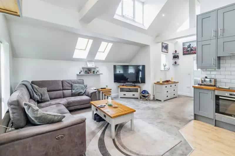 Two Bedroom Detached Bungalow Bletchley Milton Keynes
