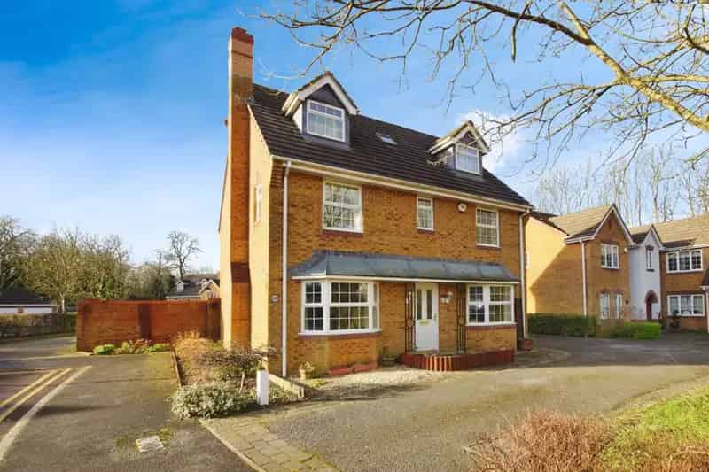 5 Bedroom Detached House For Sale Stoke Park No Onward Chain