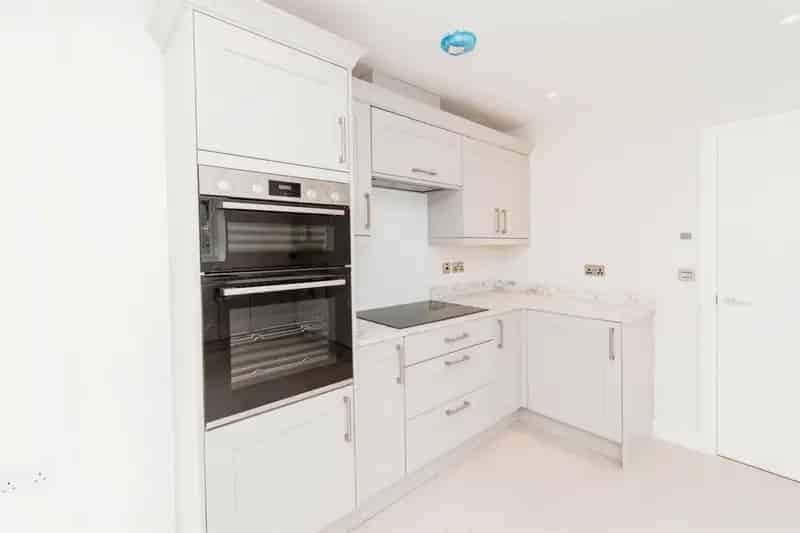 Luxury Four-Bedroom Homes in East Wellow