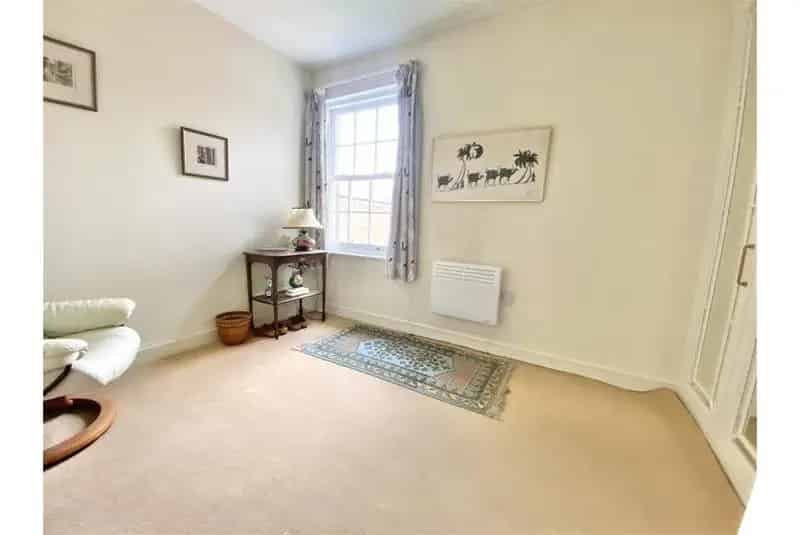 2 Bed Flat for Sale Shrewsbury