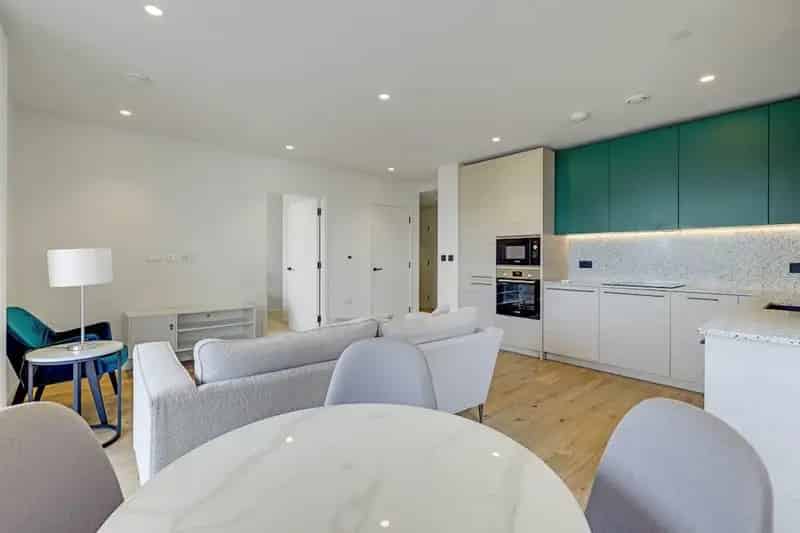 2 Bedroom Apartment House to Rent