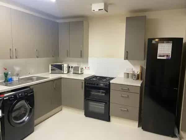 2 Bed Flat 2nd Floor 2017 Built Good Condition