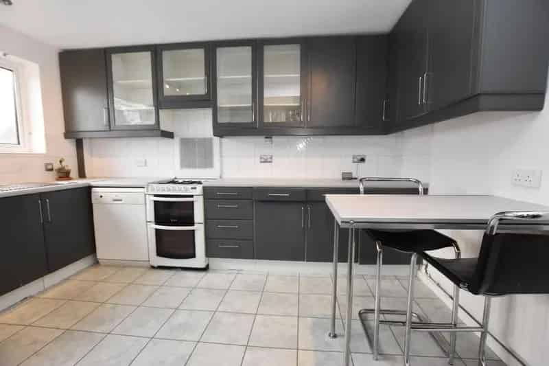 2 Bedroom Apartment to Rent
