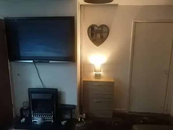 2 Bedroom House Near Amenities with Garden
