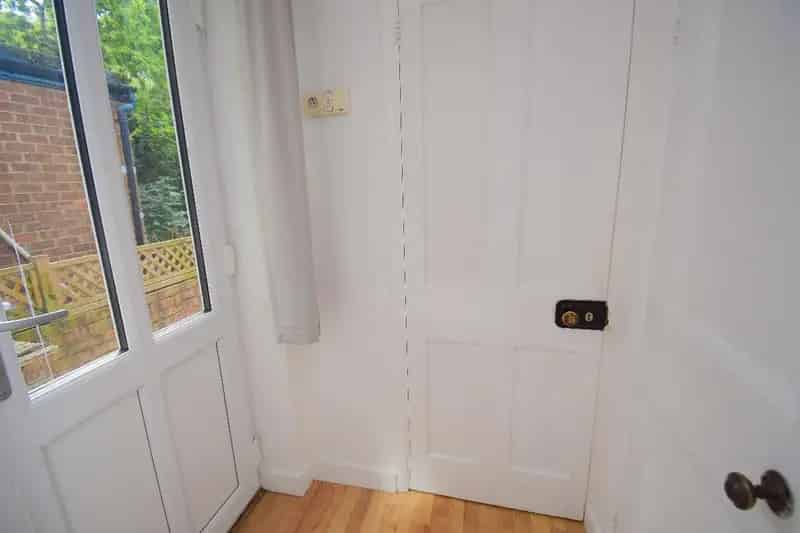 2 Bed House for Sale Near Sevenoaks Station