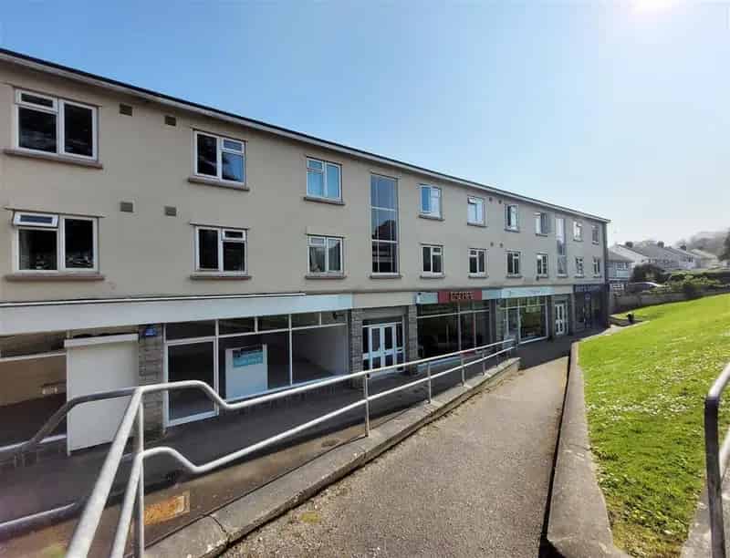 2 Bedroom Apartment for Sale in Falmouth