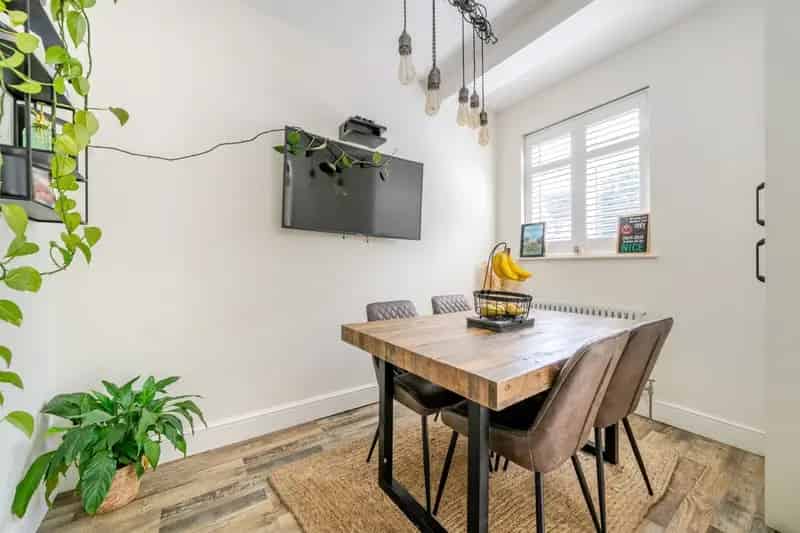 Double Fronted House Hilly Fields High Standard Four Bedrooms