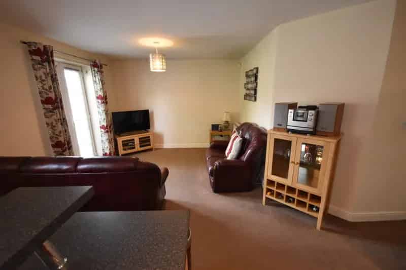 2 Bedroom Flat To Rent Available 16062025