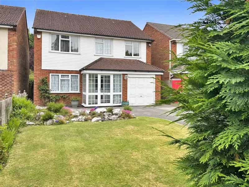 4 Bedroom Detached House for Sale Solihull
