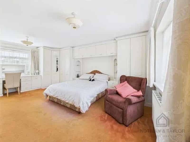 3 Bed Semi-Detached Bungalow for Sale
