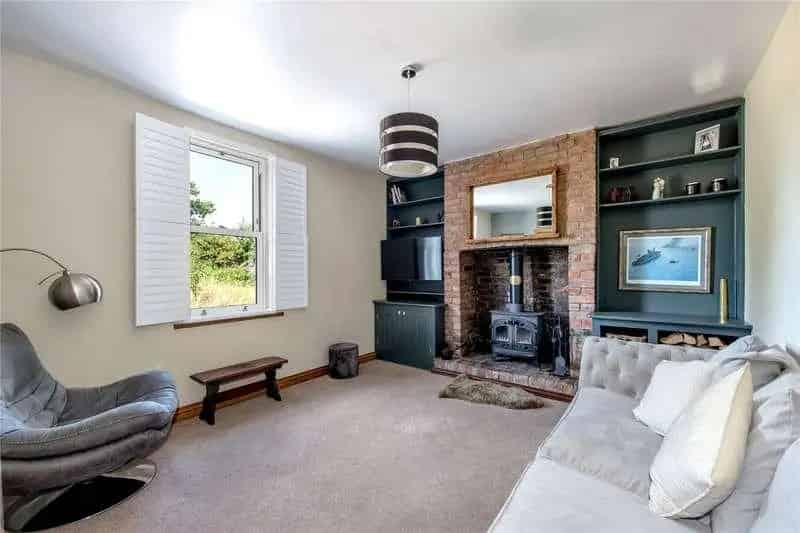3 Bed Detached House For Sale