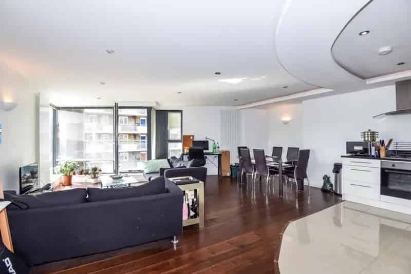 3 Double Bedroom Furnished Property Near Waterloo London Bridge
