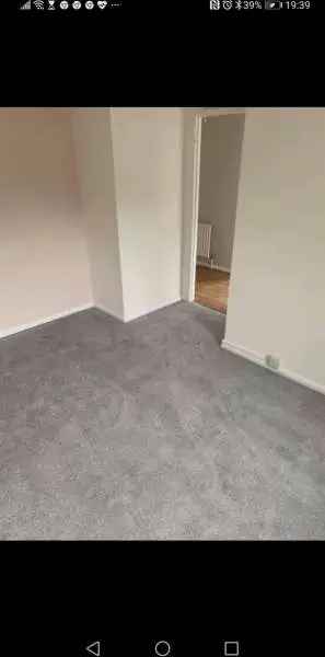 Flat For Rent in Sevenoaks, England