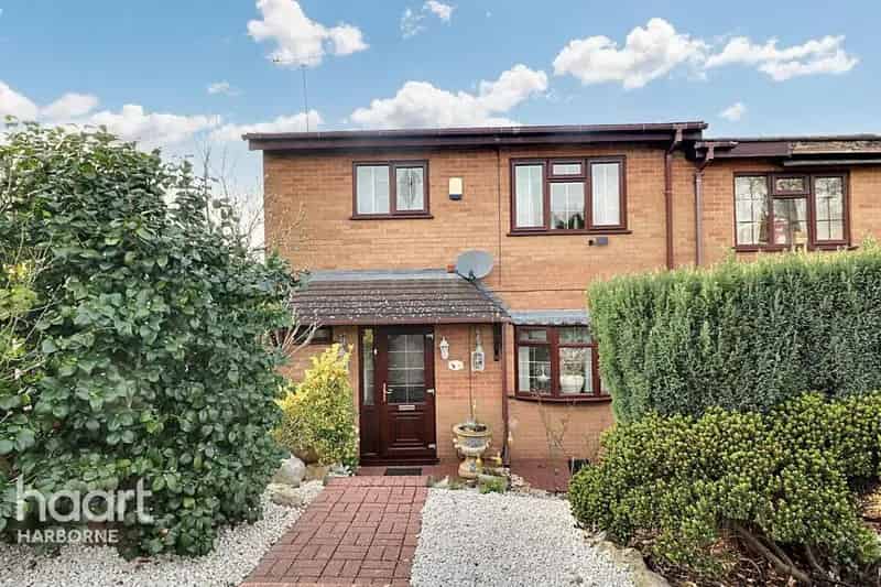 3 Bedroom End Terrace House for Sale