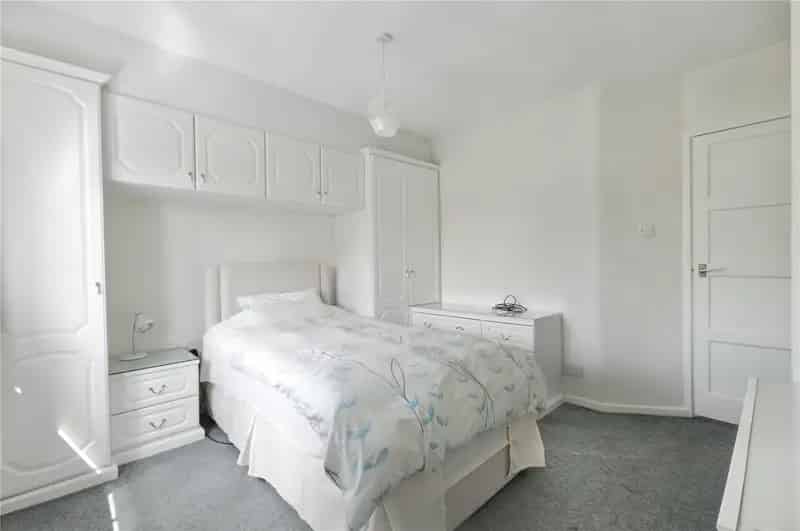 House For Sale , 49, Churchfield Lane, Leeds, England