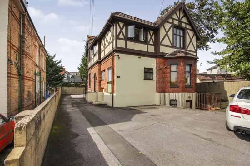 7 Bedroom HMO Bournemouth Student Flats Investment Opportunity
