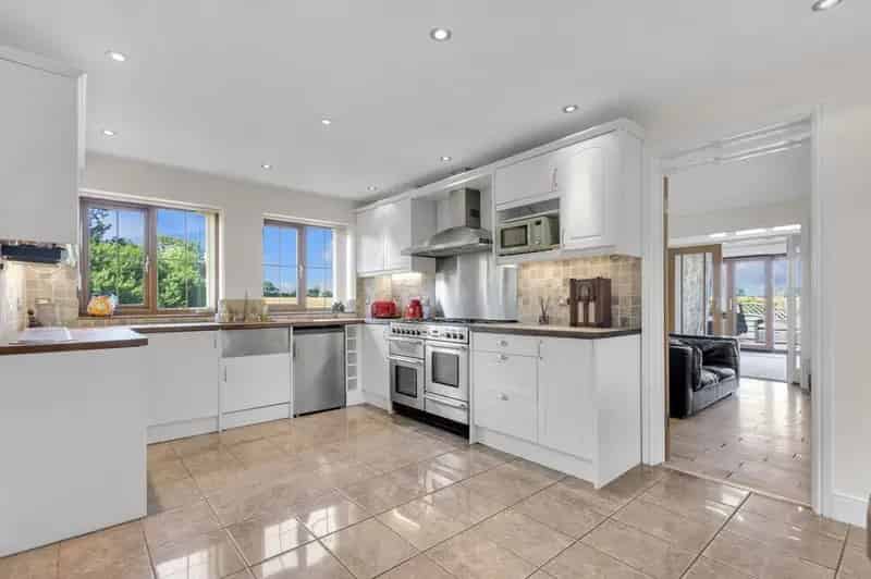 4 Bedroom Detached House for Sale Swingfield Kent