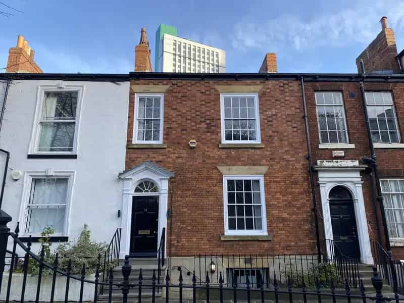 1756 Sq Ft Office to Let Leeds City Centre
