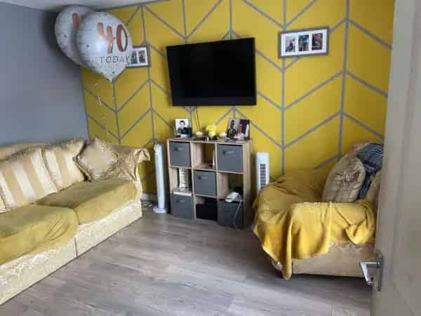 Large 2-Bedroom House with New Kitchen and Driveway