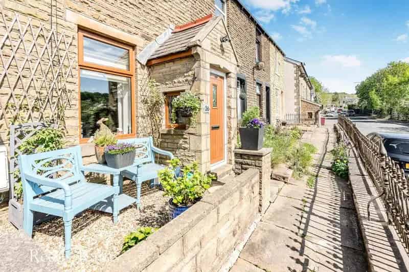 2 Bedroom Mid Terrace House Cliviger Lancashire
