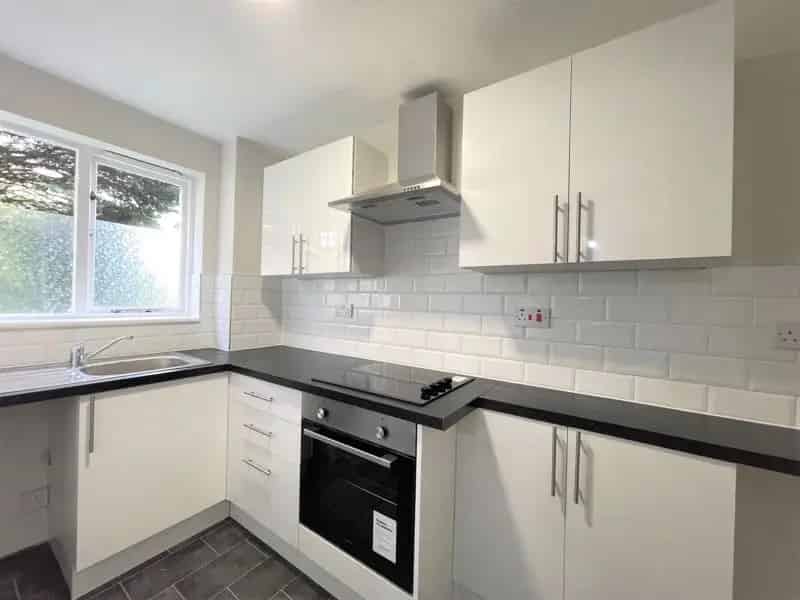 1 Bedroom Flat Walthamstow - Refurbished Ground Floor Apartment