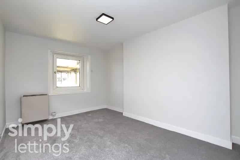 2 Bedroom Flat to Rent Brighton Seafront Newly Refurbished