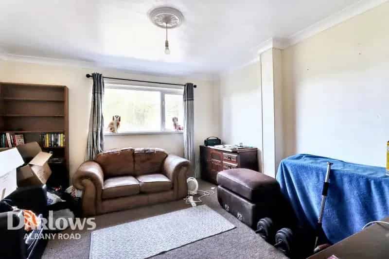 1 Bedroom Ground Floor Flat for Sale