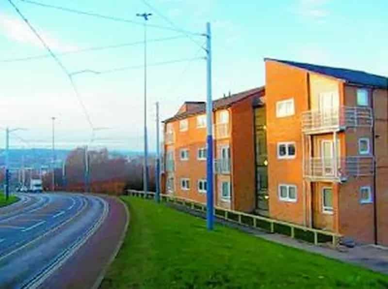 2 Bedroom Flat House to Rent Near City Centre