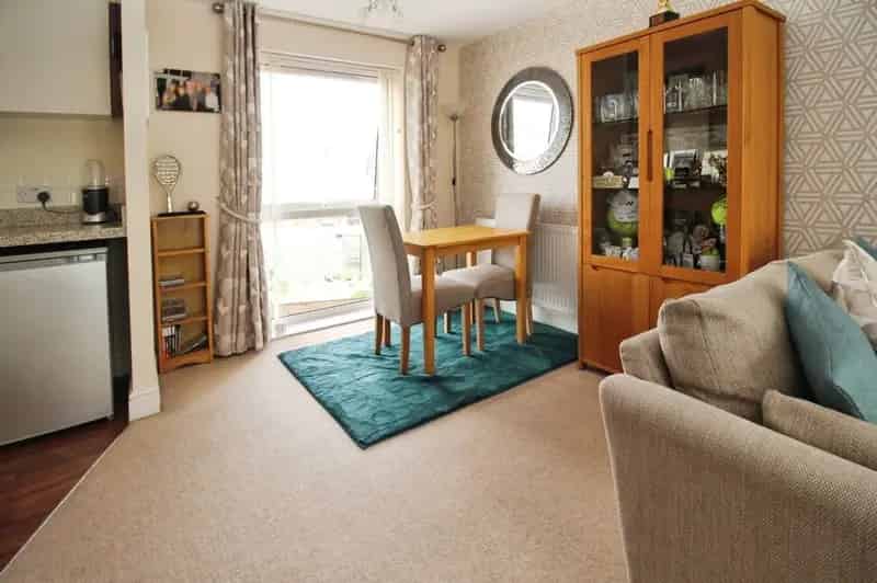 2 Bedroom Flat for Sale in Portishead Bristol BS20