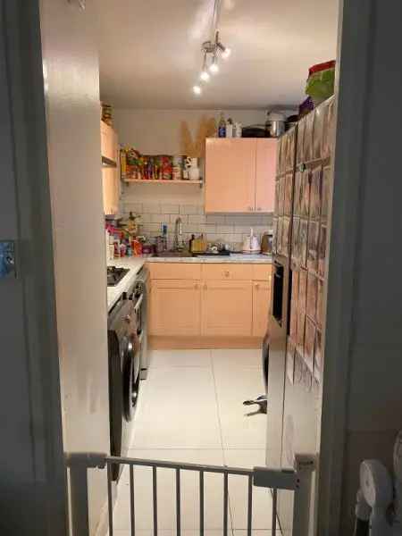 Flat For Rent in London, England