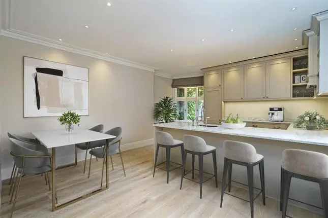 Flat for sale in Hans Place, London SW1X