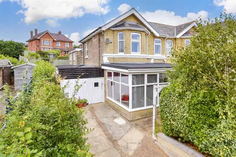 4 Bedroom Semi-Detached House For Sale
