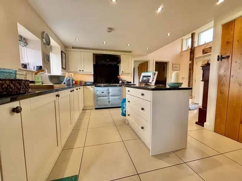 3 Bedroom Detached House for Sale Church Lench Worcestershire